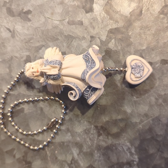 Vintage Sarah's Angel Fan Lamp Light Pull - Picture 1 of 8